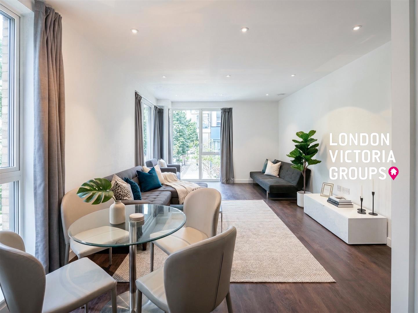 1 bed property in Hartwood Court, Devan Grove, London